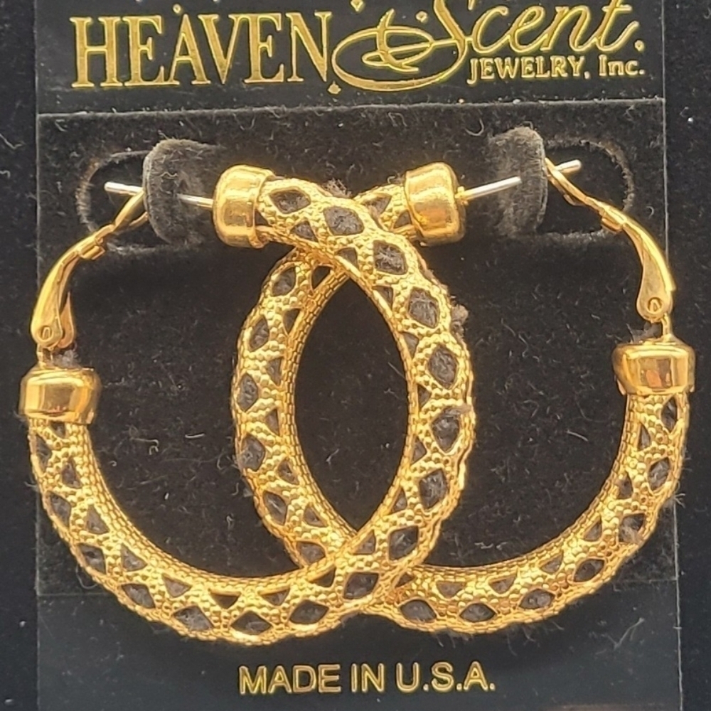 Heaven Scent Jewelry Collection Medium Hoop Earrings (Gold Hoop 1 and 2)​​​